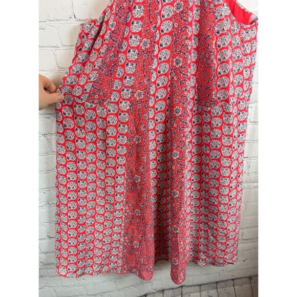 Red Floral Women's Dress - Picture 2 of 8